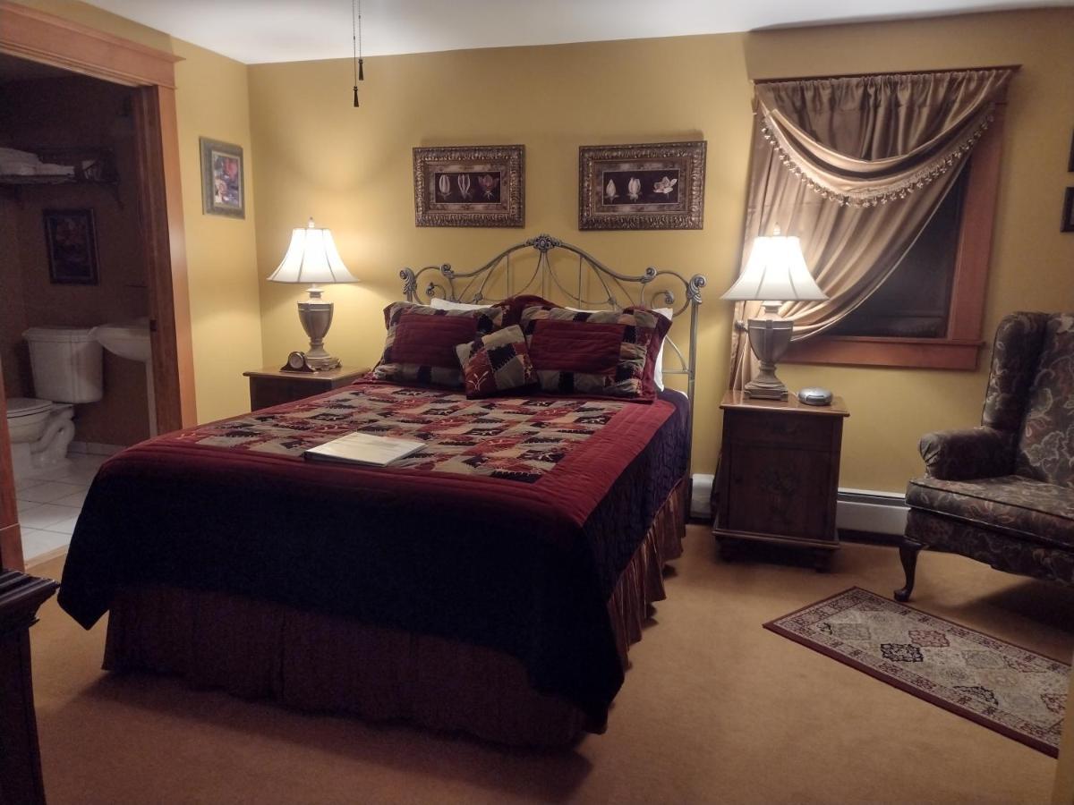 The Historic Elk Mountain Hotel Bagian luar foto