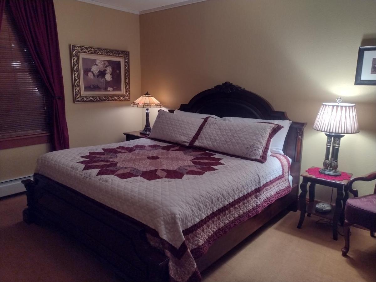 The Historic Elk Mountain Hotel Bagian luar foto